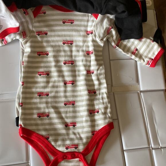5 Loveable Friends Long sleeve body suits-NEW 6-9 mths - Picture 4 of 8